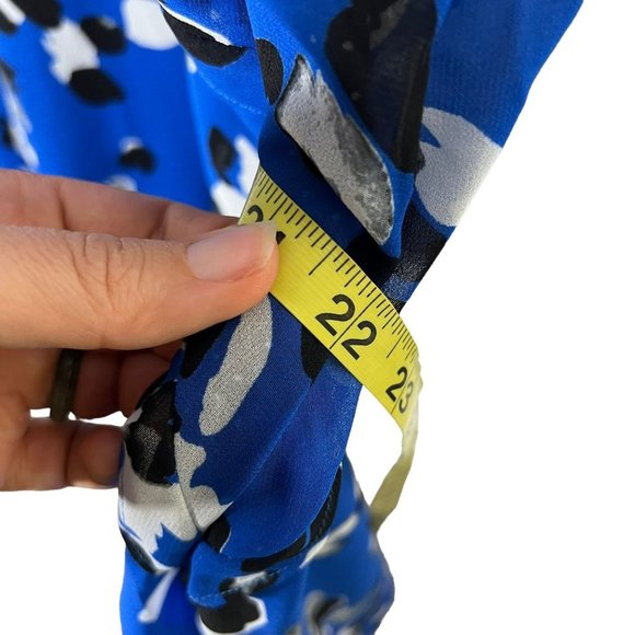 NWT CAbi Blue Collection Untamed Floral Sleeveless Sheath Knee Length Dress XS - Picture 11 of 11